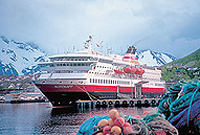 Unsere beliebtesten Schiffsreisen entdecken: Hurtigruten, Göta Kanal, Expeditions-Kreuzfahrten in Arktis und Antarktis