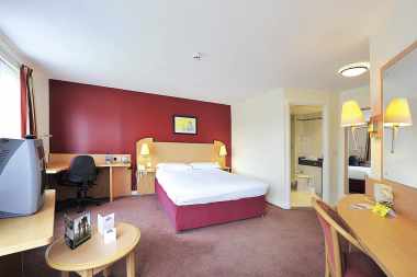 Days Hotel Belfast