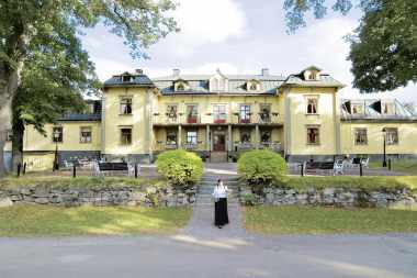 Hennickehammars Herrgård
