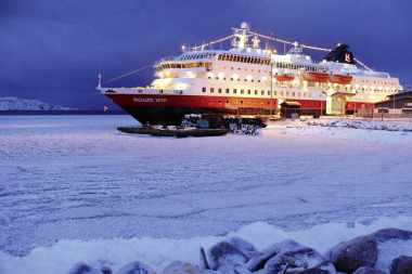 Hurtigruten Winter Spezial Bergen-Kirkenes-Bergen mit Charterflug